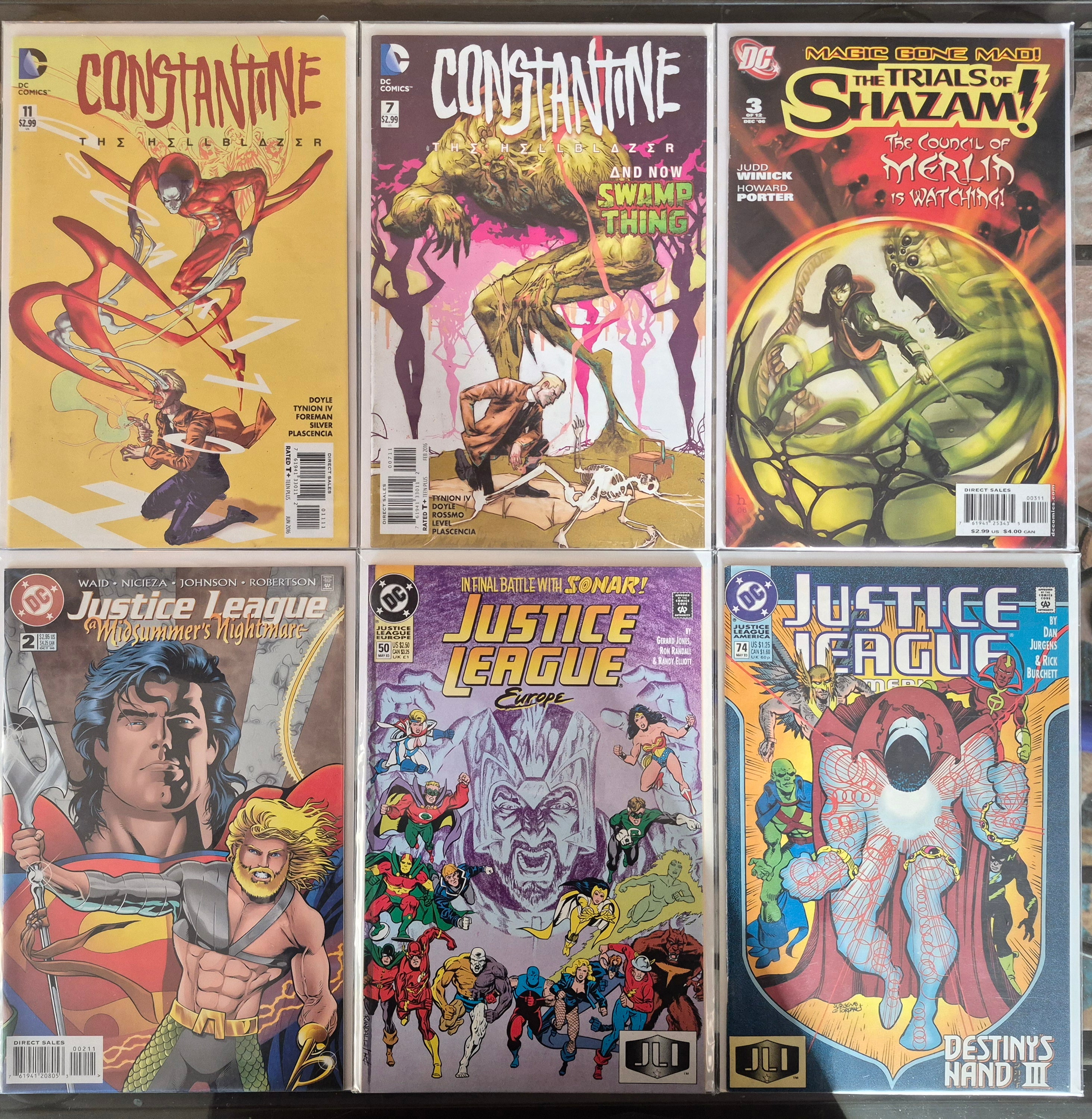 18 Cool Superhero DC Comic Books in Great Condition bagged and Boarded